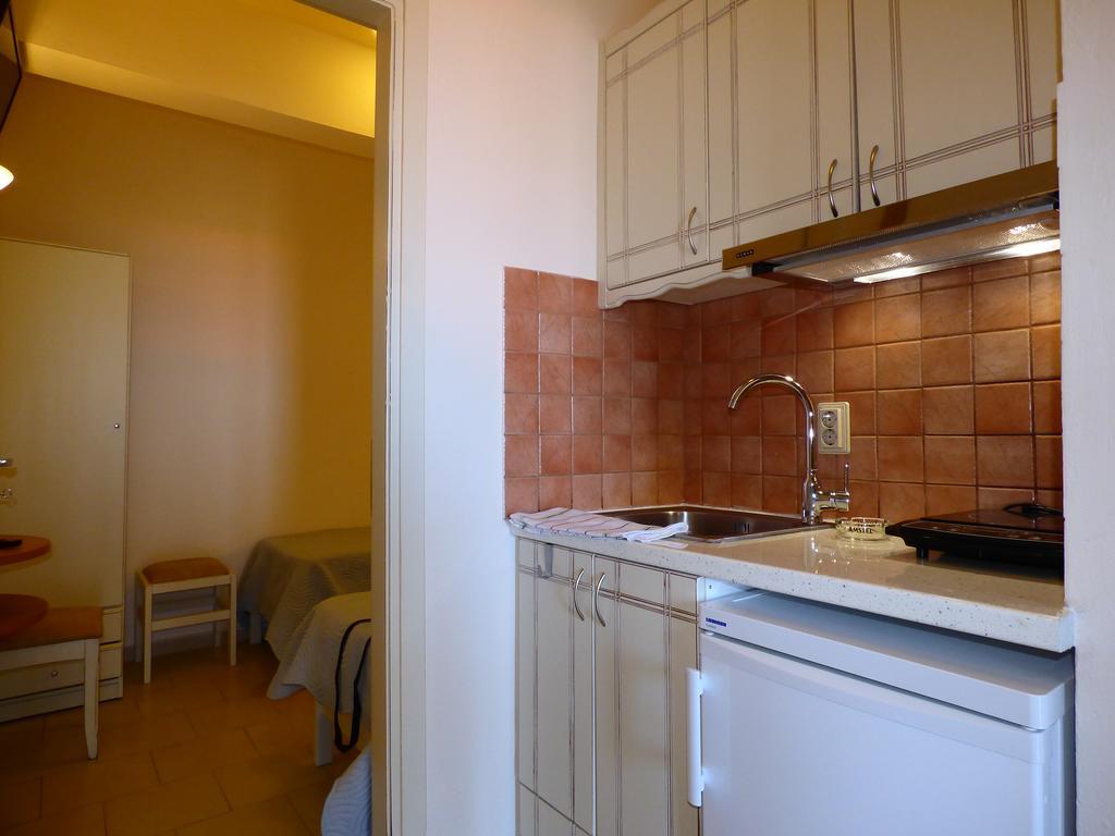 Camelia Studios & Apartments スタロス エクステリア 写真